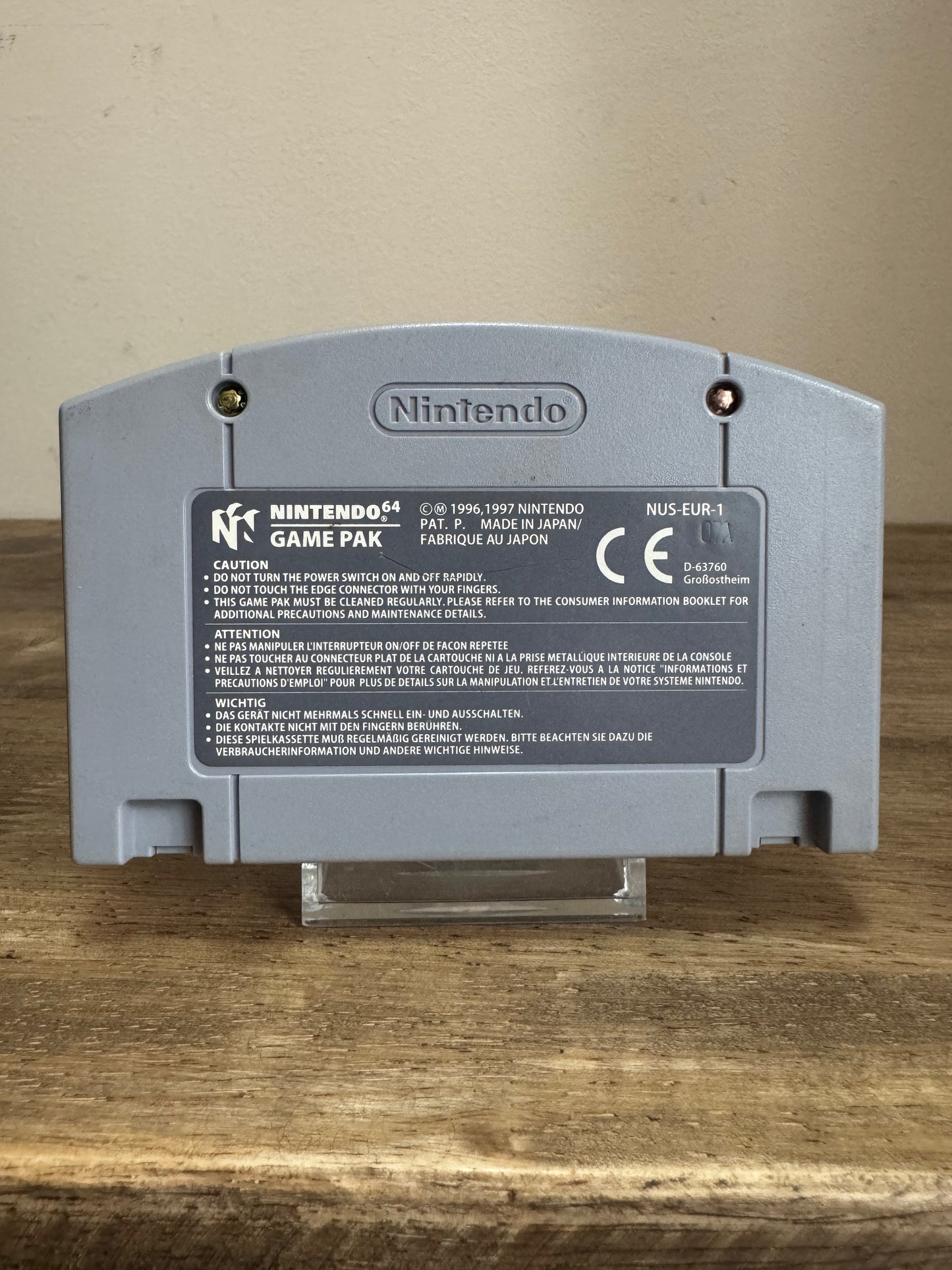 ¡Mario Kart 64 con manual incluido!
