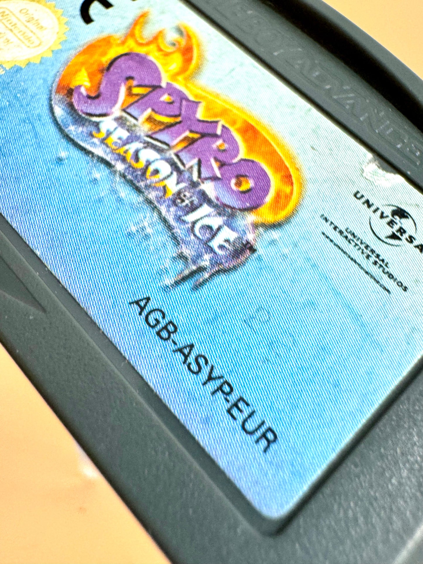 Spyro: Season of Ice - GBA